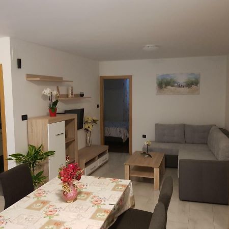 Izola City Center Apartment Bagian luar foto