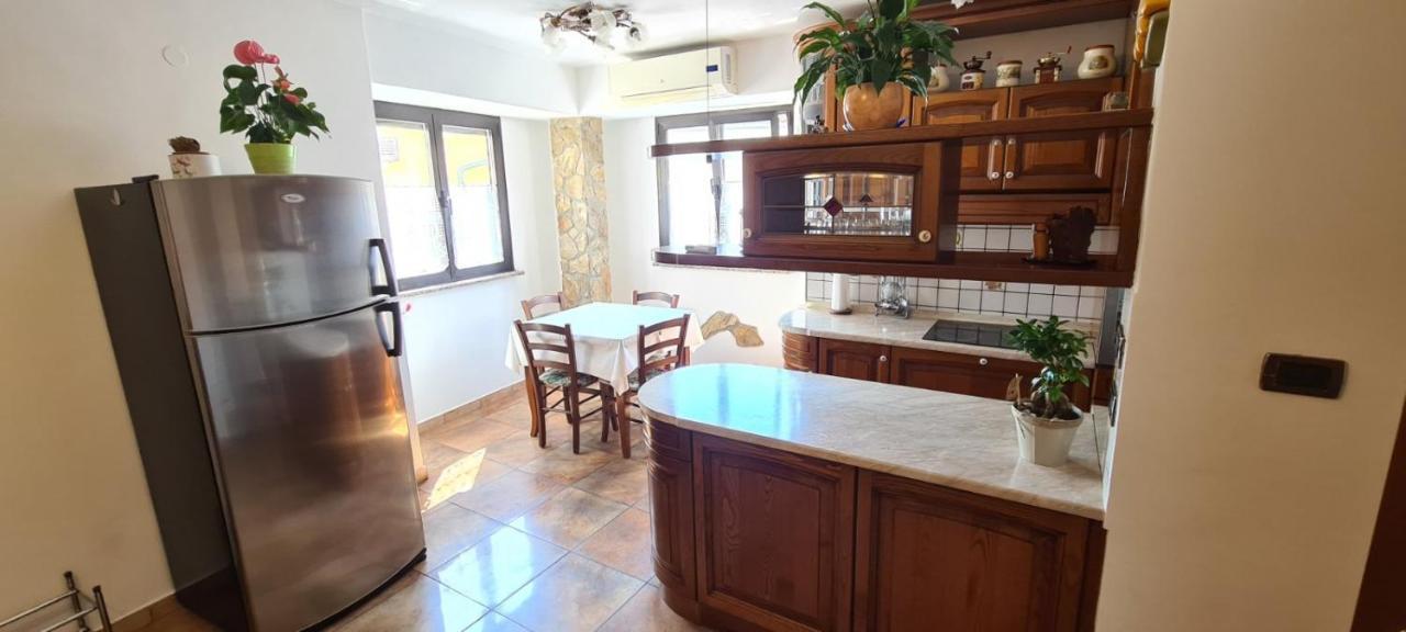 Izola City Center Apartment Bagian luar foto