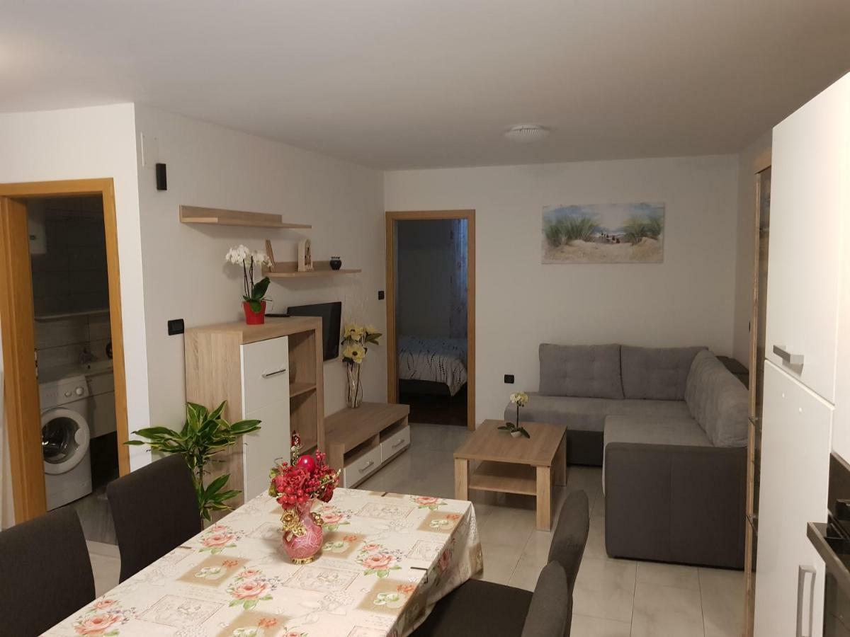 Izola City Center Apartment Bagian luar foto